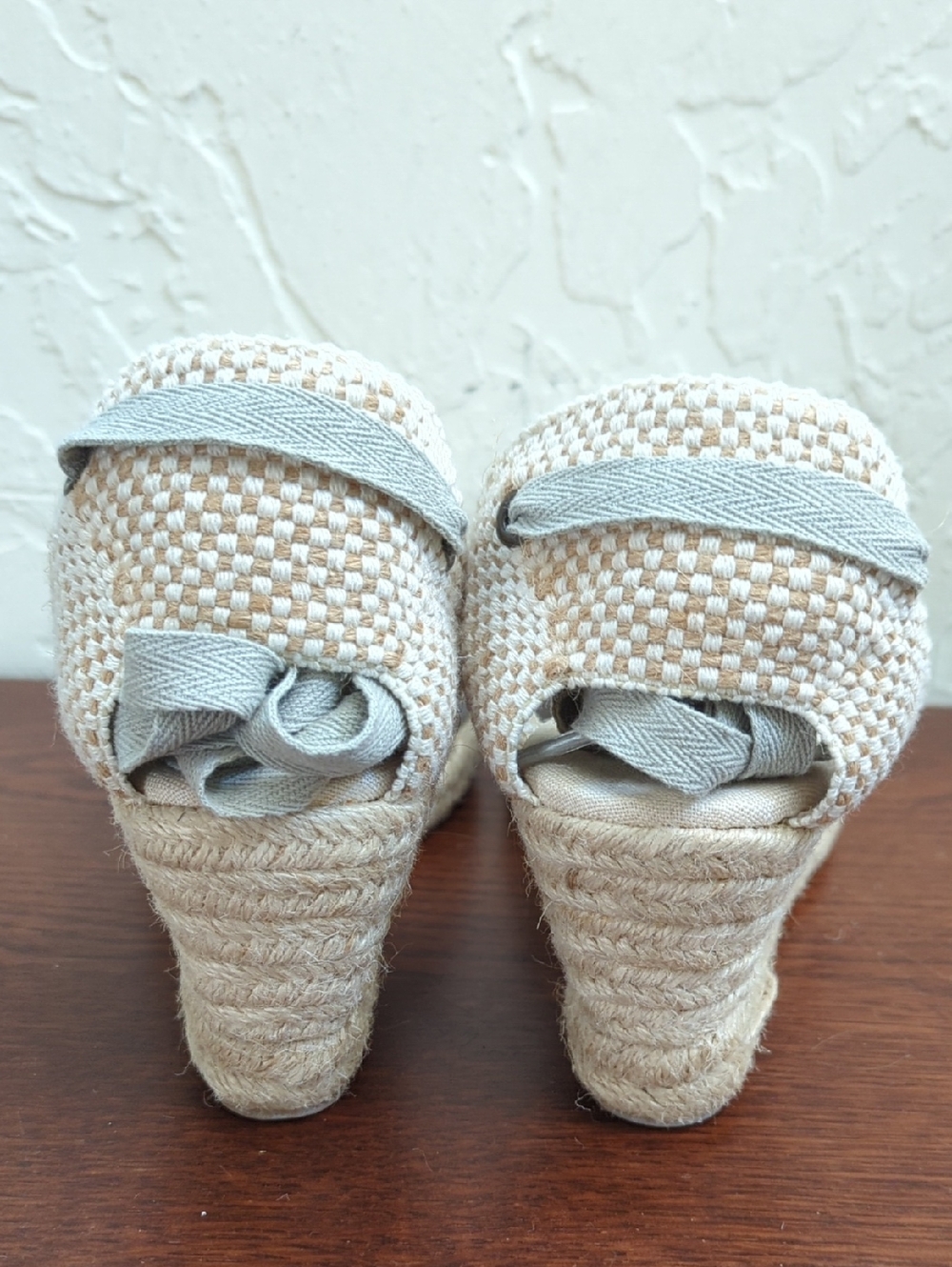 NEW Soludos Light Gray Lyon Espadrille Wedge Sandals with Ankle Tie Size 8 - Picture 6 of 9